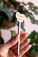 Load image into Gallery viewer, Funny Wooden Plant Markers: "I will survive"