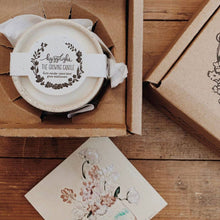 Load image into Gallery viewer, Edith | Growing Candles, flower seed-label, eco-friendly: Lavender
