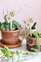 Load image into Gallery viewer, Bumble Bee Plant Stake

