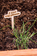 Load image into Gallery viewer, Funny Wooden Plant Markers: &quot;I will survive&quot;
